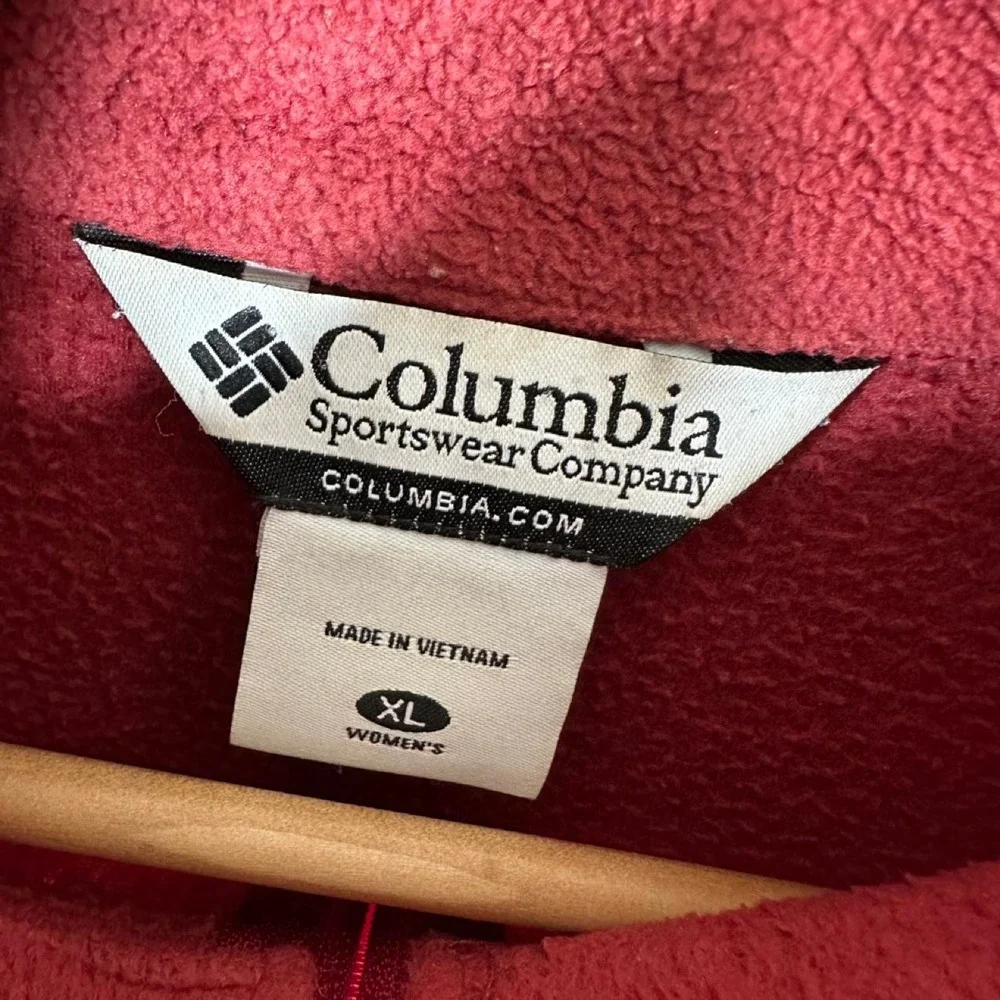 Columbia Sportswear red fleece jacket white skull and crossbones Mens size XL